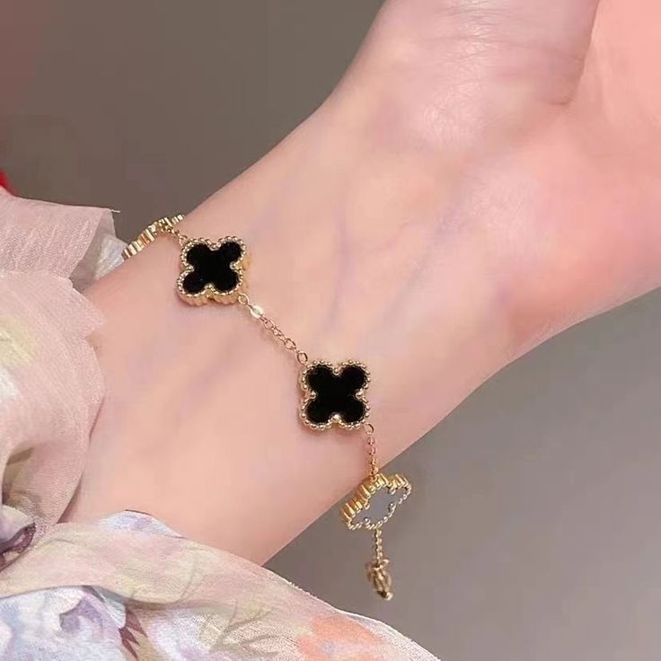 Clover Leaf Bracelet